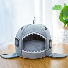 SharkHaven™   |   Creative Shark Pet Bed