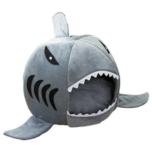 SharkHaven™   |   Creative Shark Pet Bed