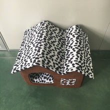 Winter Pet kennel Double Roof House