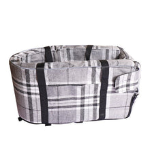 Outdoor Pet Kennel Four Winter Season